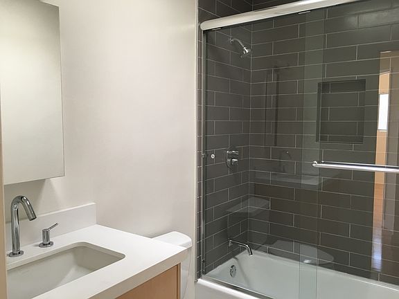 2nd image of 1476 S Shenandoah St APT 301