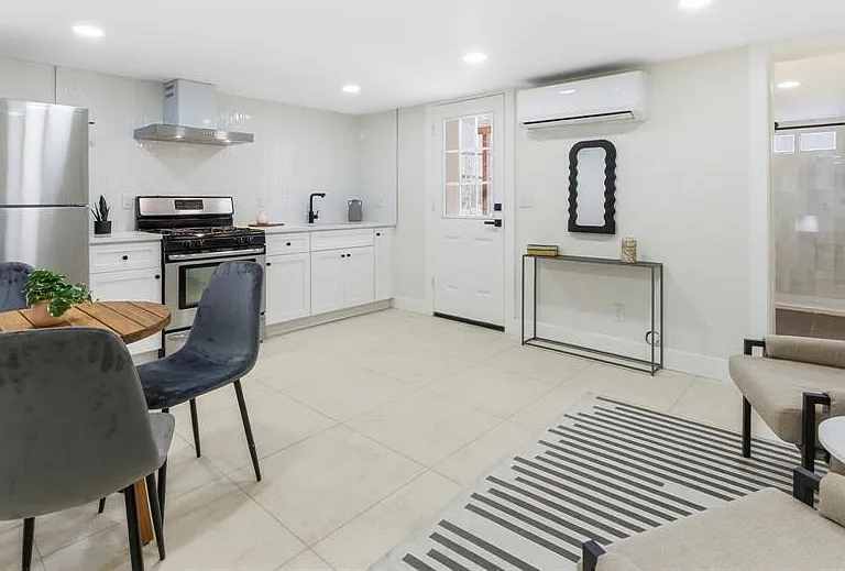 53 Jewett Ave #1 — Photo 4