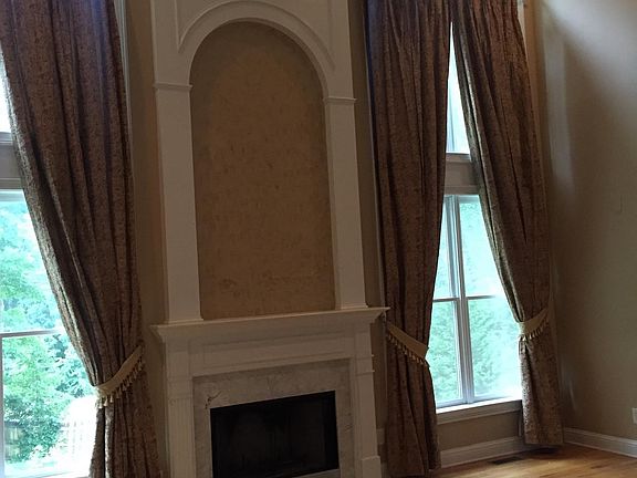 Huge two story family room