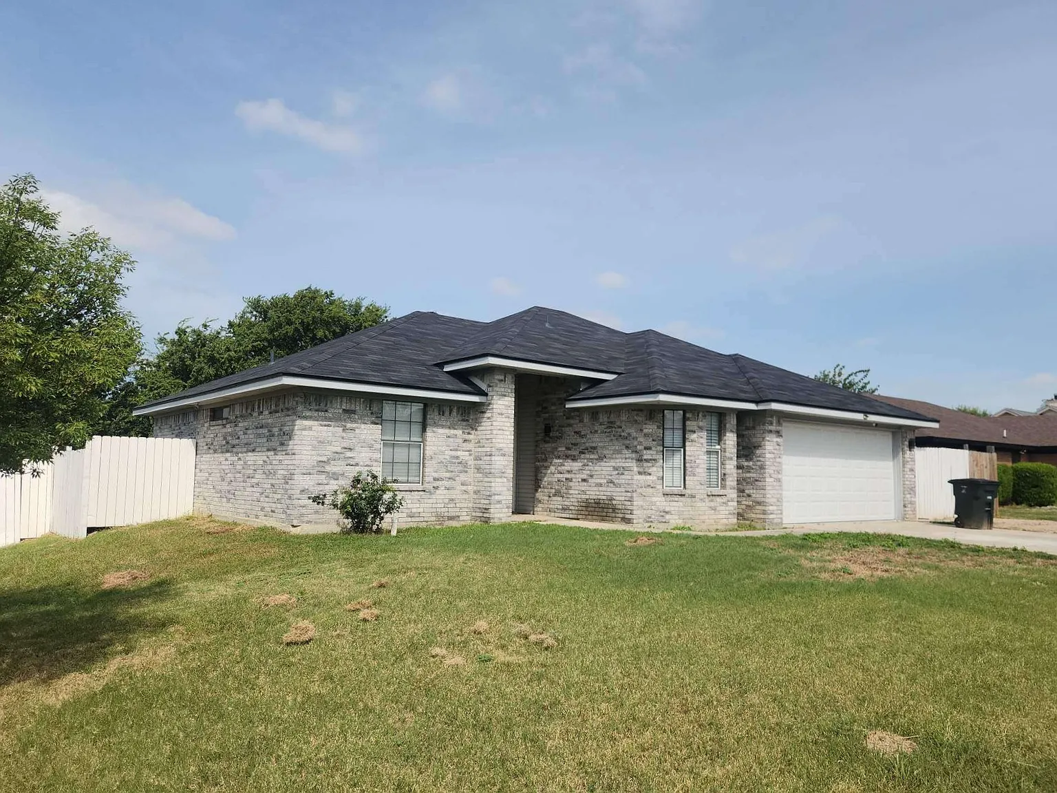 3 Bed, 2 Bath Home in Killeen — Photo 1