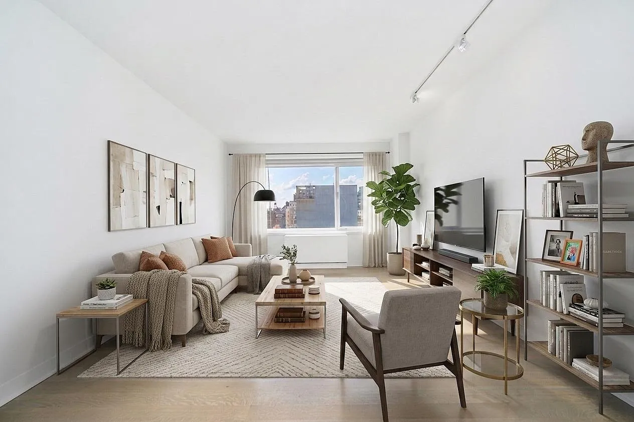 200 East 11th Street — Photo 1