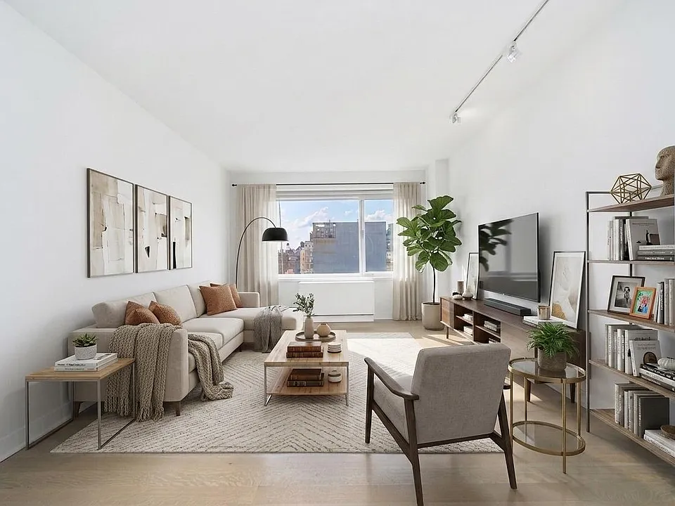 200 E 11th St #Penthouse 3
