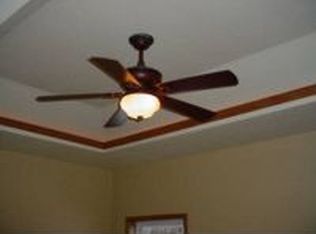 903 Howenstein St, Cameron, MO 64429