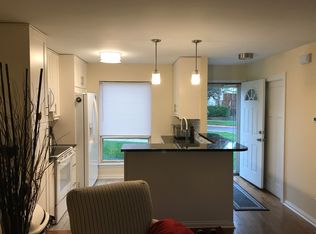 254 Peppertree Ln, Aurora, IL 60504