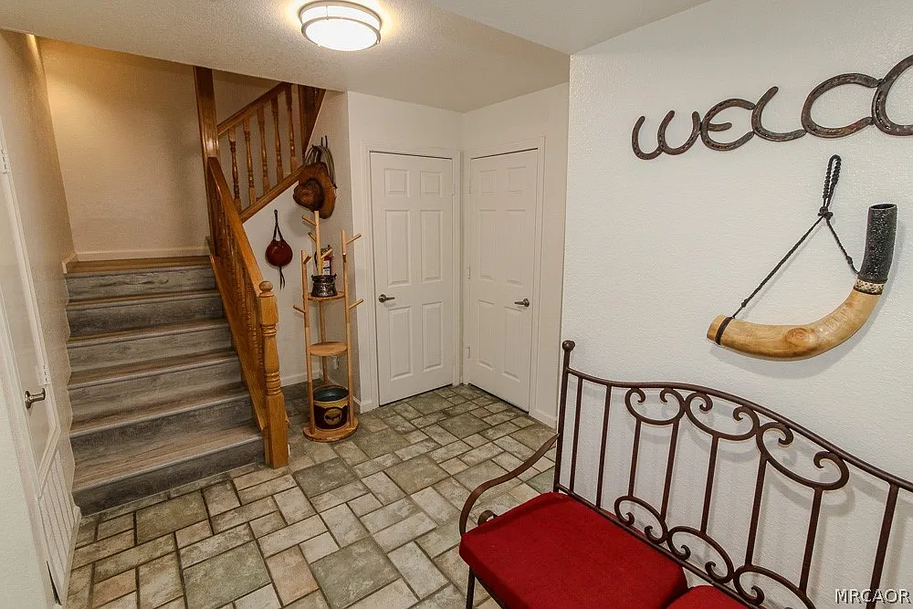 3 bed, 1785 sqft, $2,700 — Photo 2
