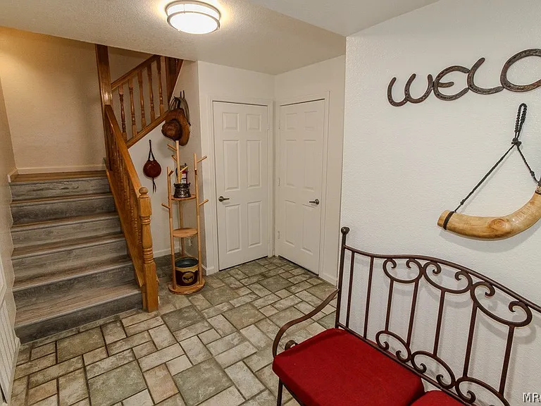 43063 Goldmine Woods Ln — Photo 2