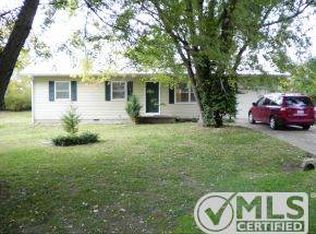 404 Cullum Ct, Diamond, MO 64840
