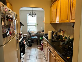 Rented by Zikos Realty Services