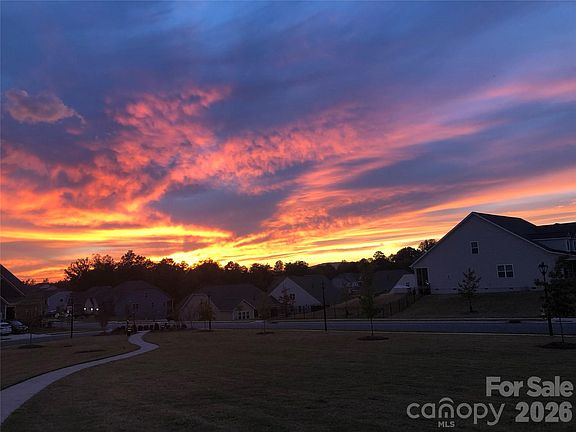 4th image of 16541 Cozy Cove Rd