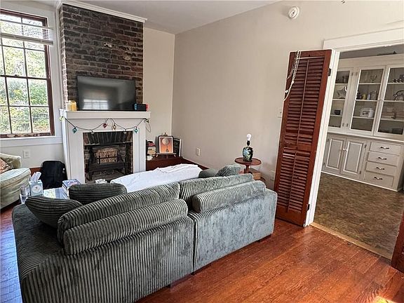 2nd image of 1332 Philip St APT B
