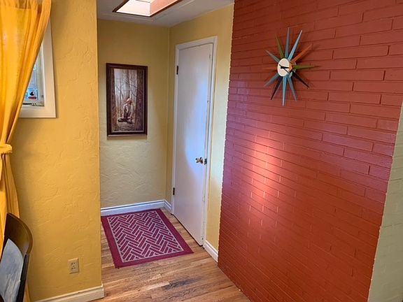 Entrance from the front door