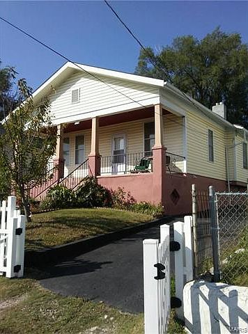 1st image of 115 E Etta Ave