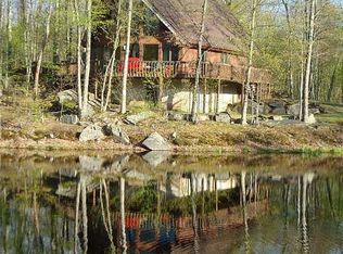 935 Snow Hill Rd, Cresco, PA 18326