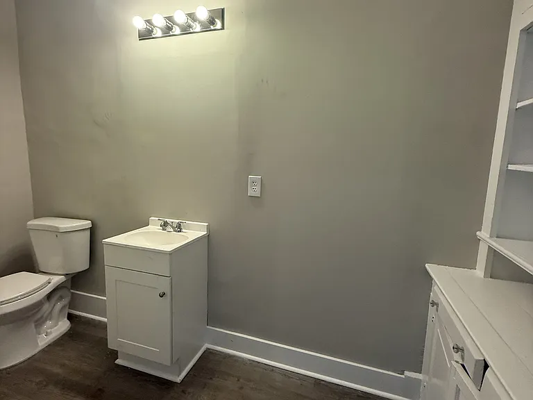 1698 Dennison Ave SW — Photo 6