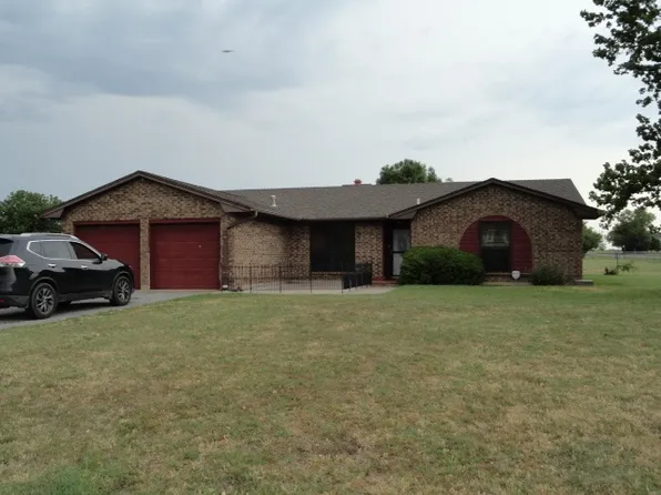 24 W Pheasant Ln, Lawton, OK 73507