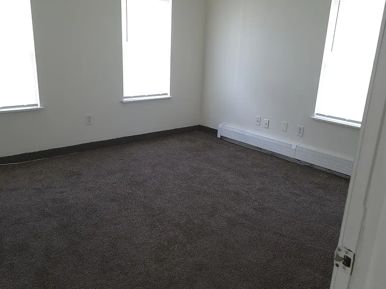 75-77 Chestnut St #75 — Photo 7