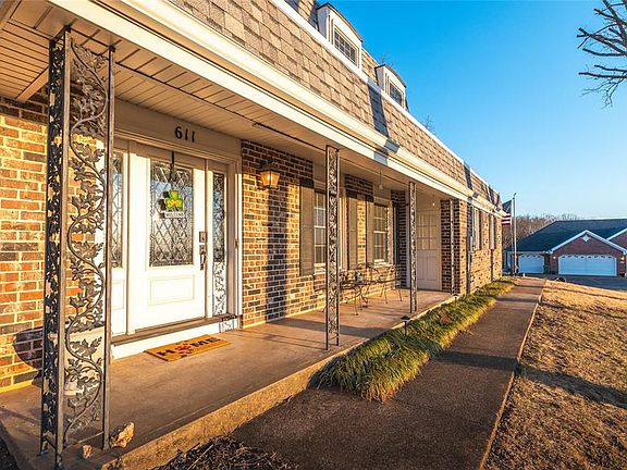 3rd image of 611 Penny Ln