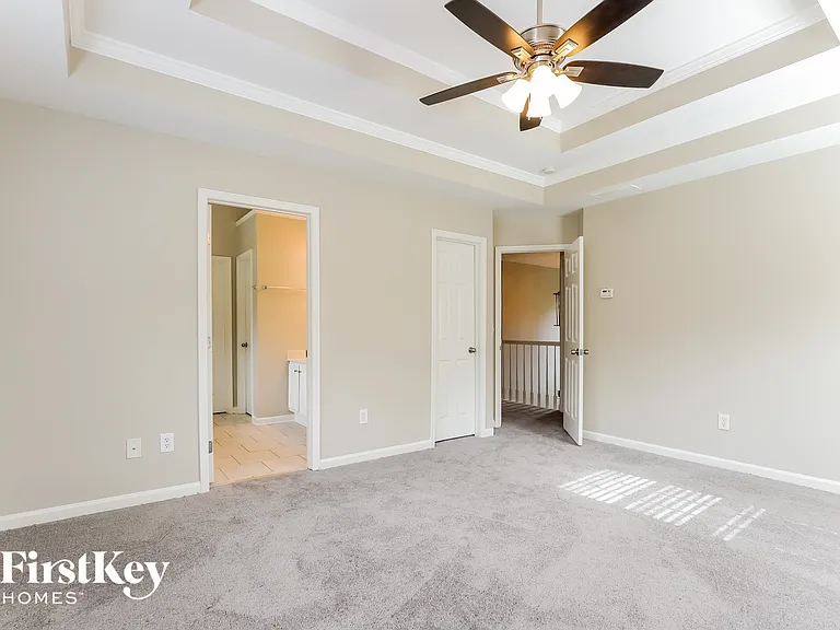 10 Aaron Ln — Photo 8