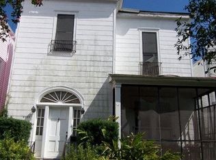 3207 Chestnut St, New Orleans, LA 70115