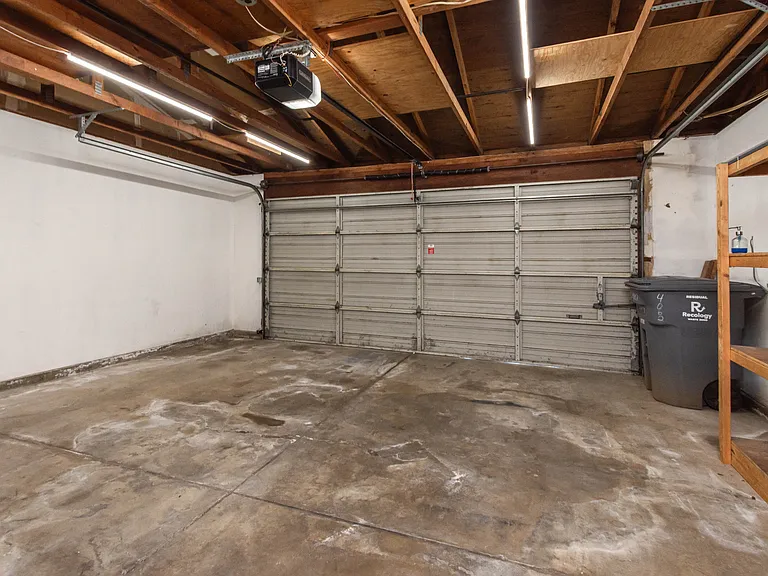 4062 Quarry Ct — Photo 37