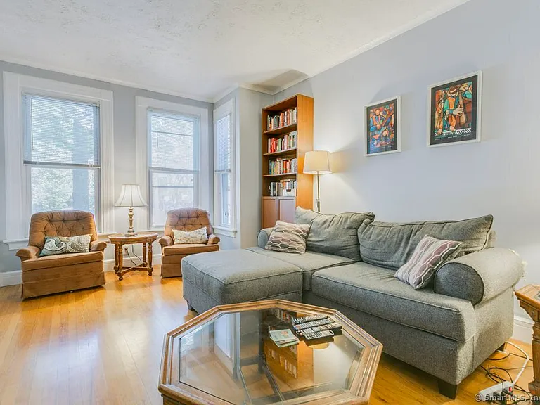 28 Edwards St #1 — Photo 2