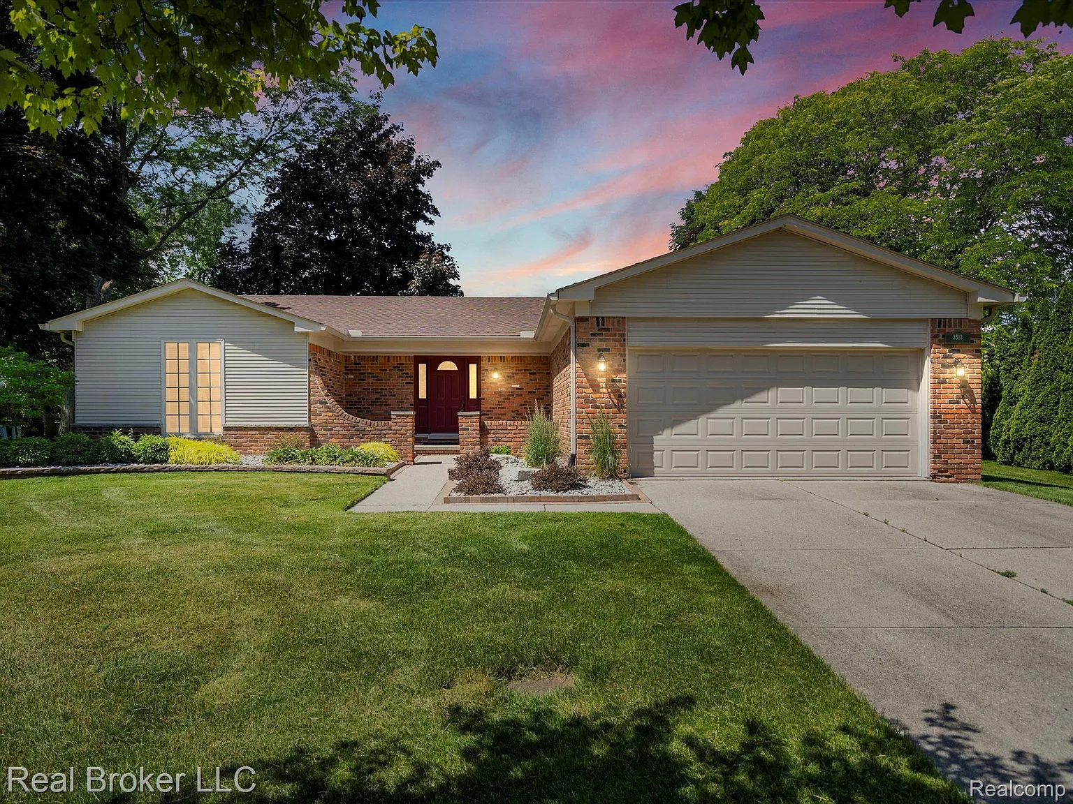 3513 Millay Dr photo 1