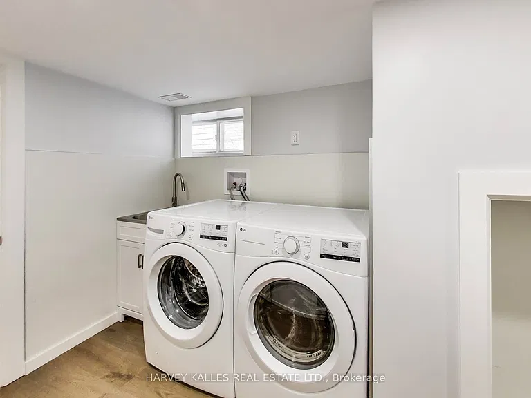 338 Markham St — Photo 24