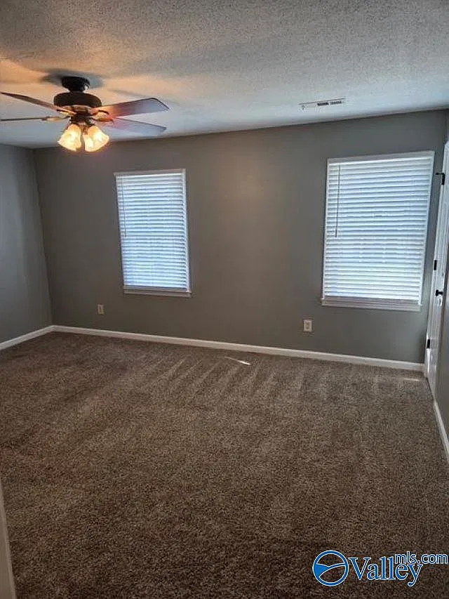 2 bed, 1.5 bath, 1428 sqft, $1,200 — Photo 4