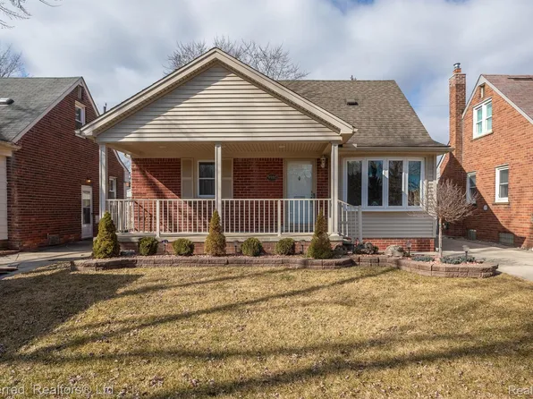 9980 Hubert Ave, Allen Park, MI 48101