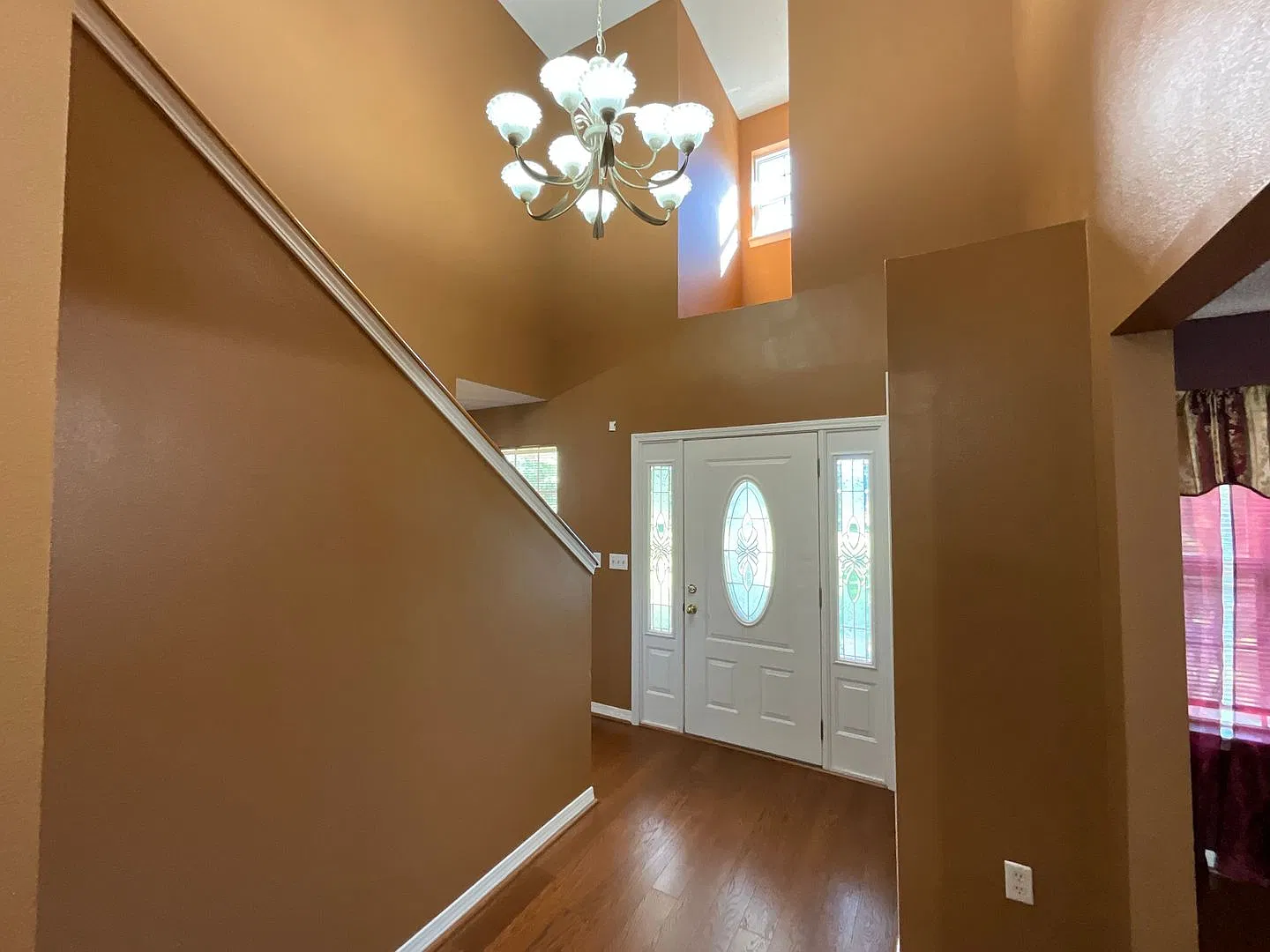 Beautiful 4/2 in Marianna with 2-Car Garage — Photo 2
