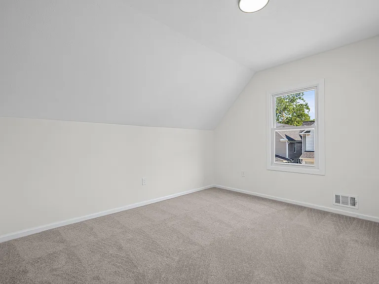 12028 Wade Park Ave — Photo 21