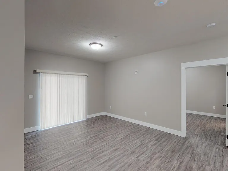 801 W Cedar St — Photo 84