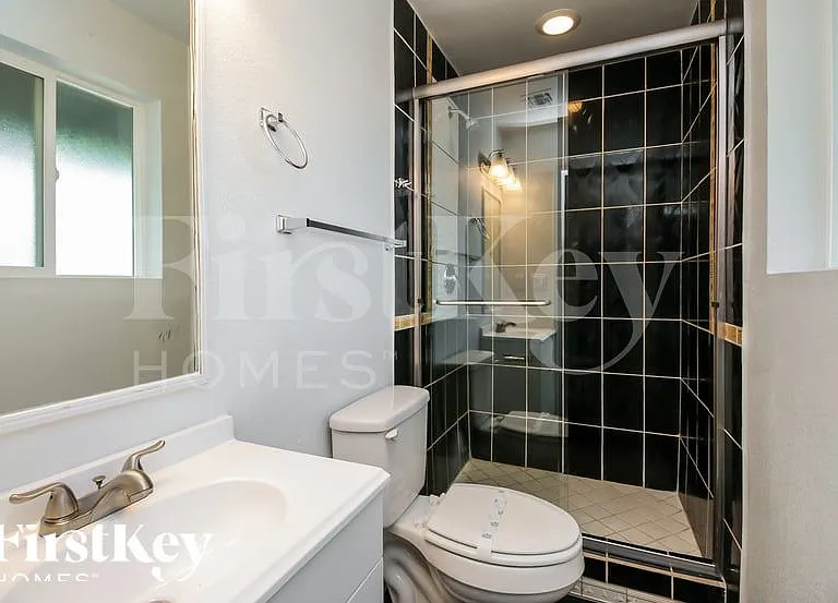 5610 S 20th Ln — Photo 14