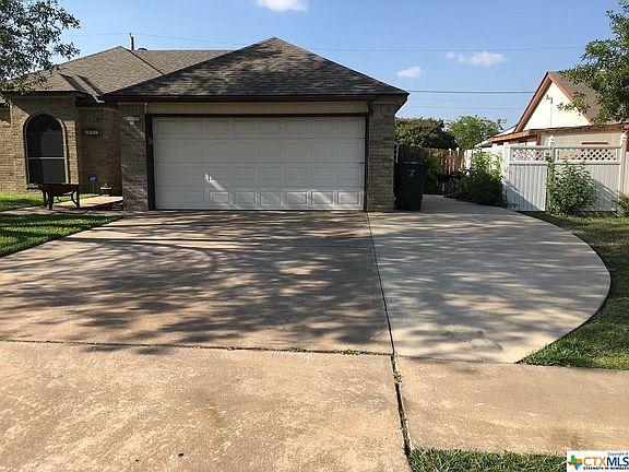 2nd image of 1707 Caprock Dr