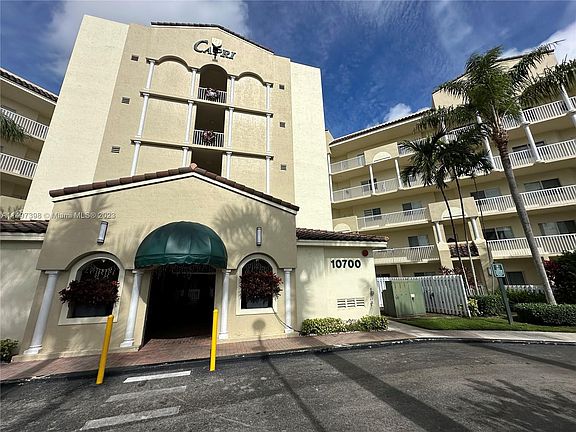 5th image of 10700 NW 66th St APT 403