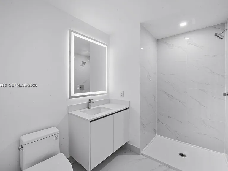 700 NE 24th St #3502 — Photo 11