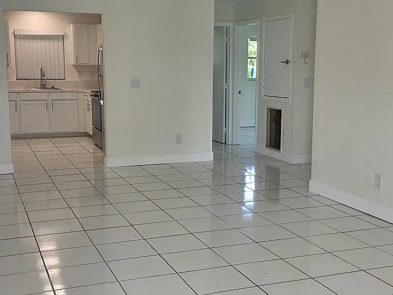 141 Pine Ln #141 — Photo 2