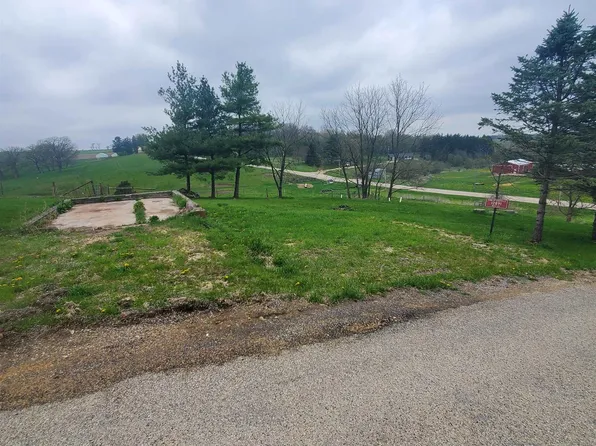 12891 West St, Montfort, WI 53569