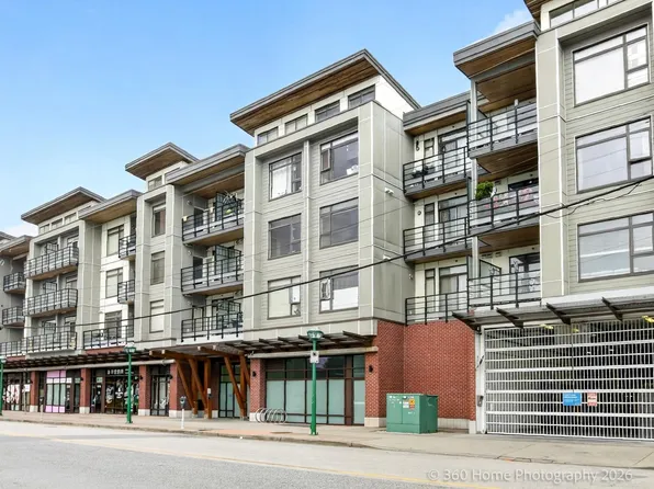 5288 Grimmer St #202, Burnaby, BC V5H 0C5