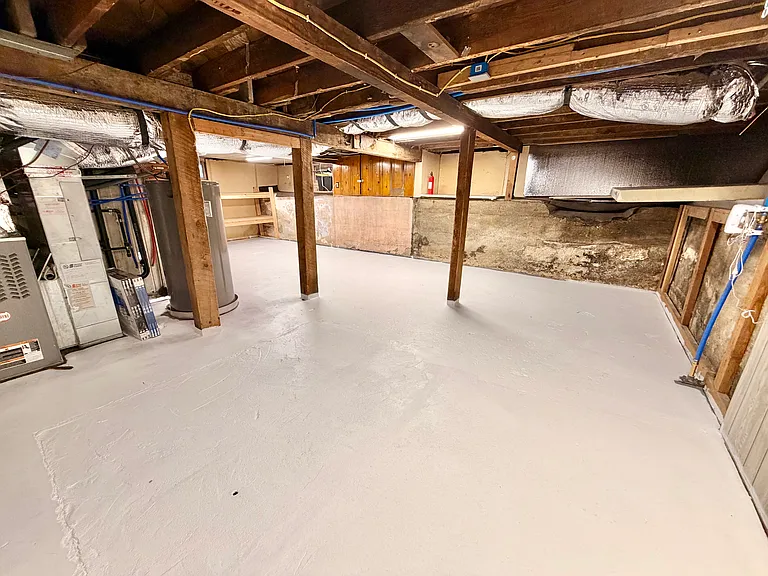 2419 W Regan Ave — Photo 40