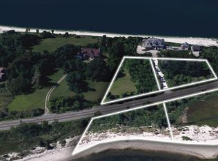 17235 Main Rd, East Marion, NY 11939