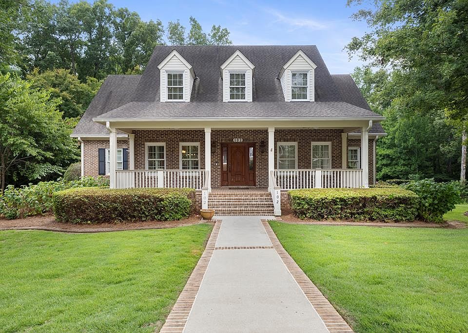 1st image of 102 Settlers Dr
