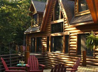 6842 Hughston Rd, Harbor Springs, MI 49740