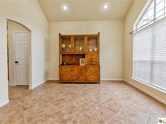 5th image of 4911 Citrine Dr