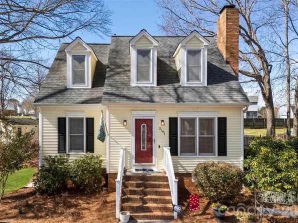 2191 Winterfield Dr, Gastonia, NC 28056