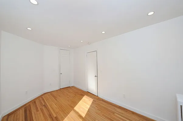 Rented by Aether Property Group | media 7