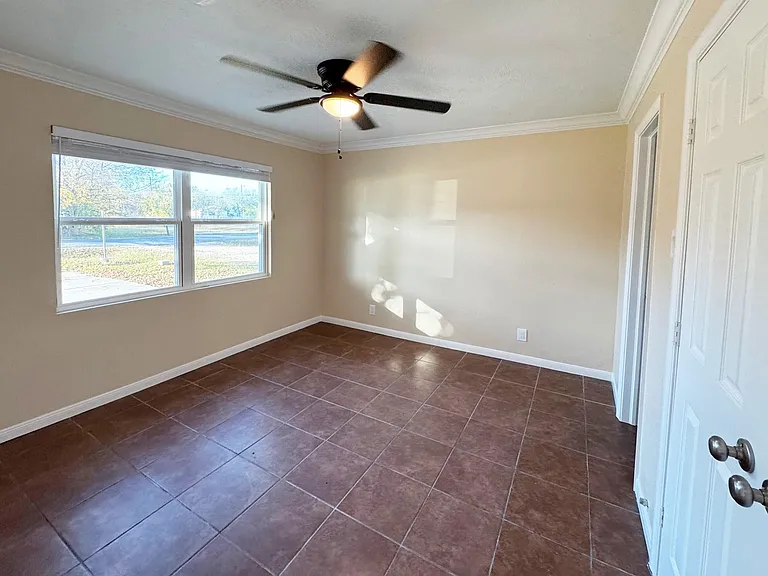 3238 Texas Ave — Photo 5