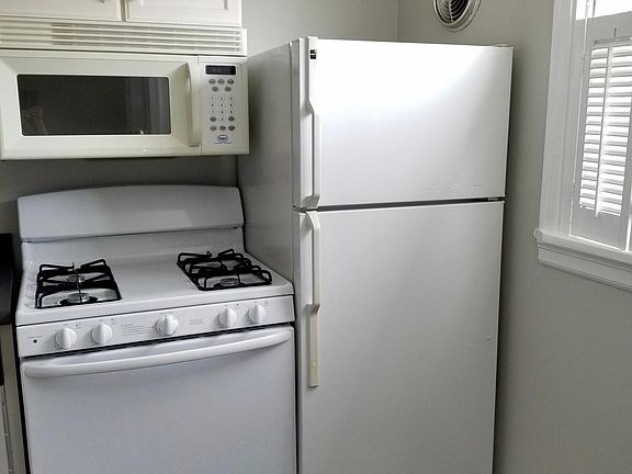 4th image of 501 N Hamilton St APT E