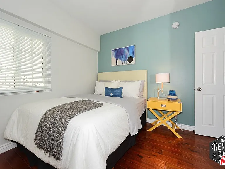 2400 Pacific Ave #6 — Photo 12