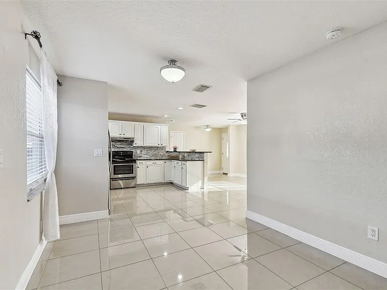12252 Eldon Dr — Photo 35